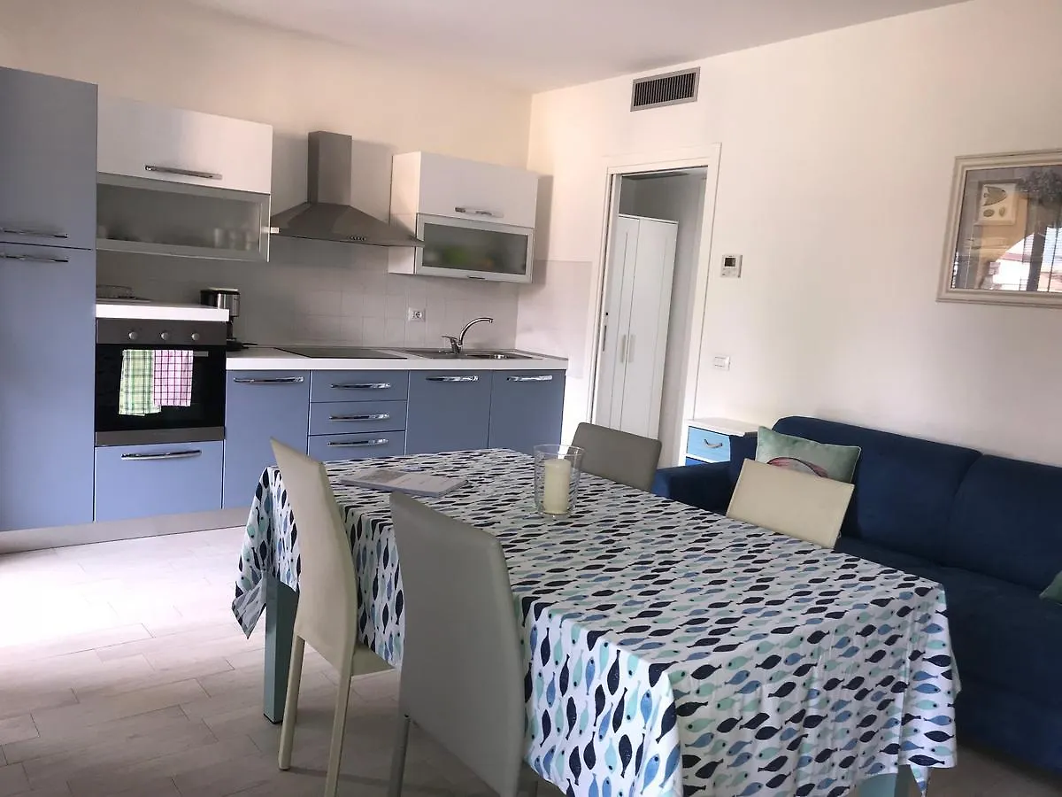 Апарт отель Residenza Le Logge Торри-дель-Бенако Апарт-отель