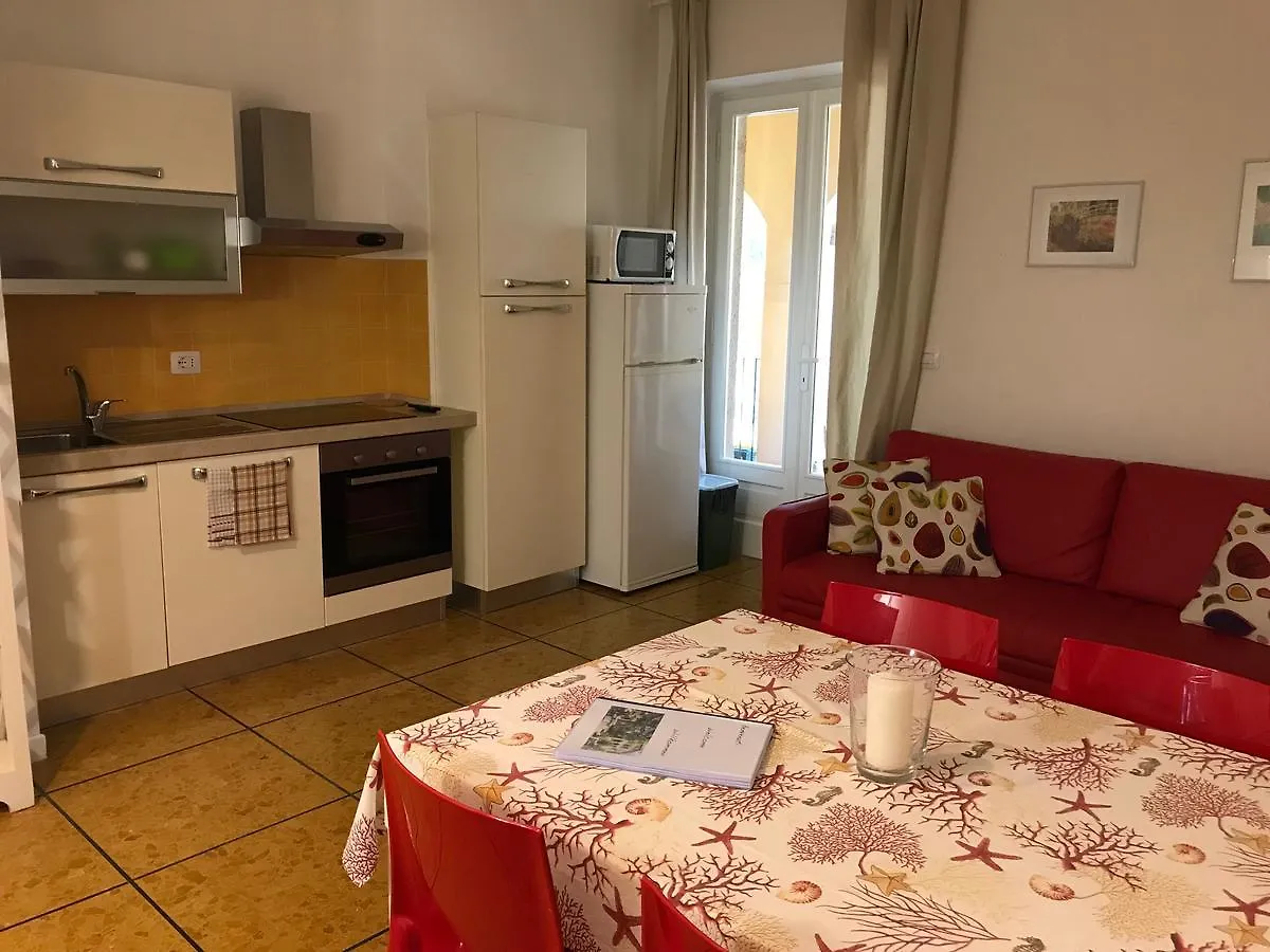 Апарт отель Residenza Le Logge Торри-дель-Бенако Апарт-отель
