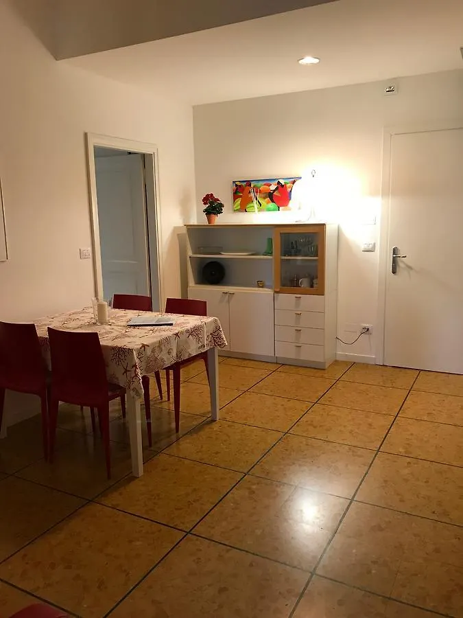 Апарт отель Residenza Le Logge Торри-дель-Бенако 3*,  Италия